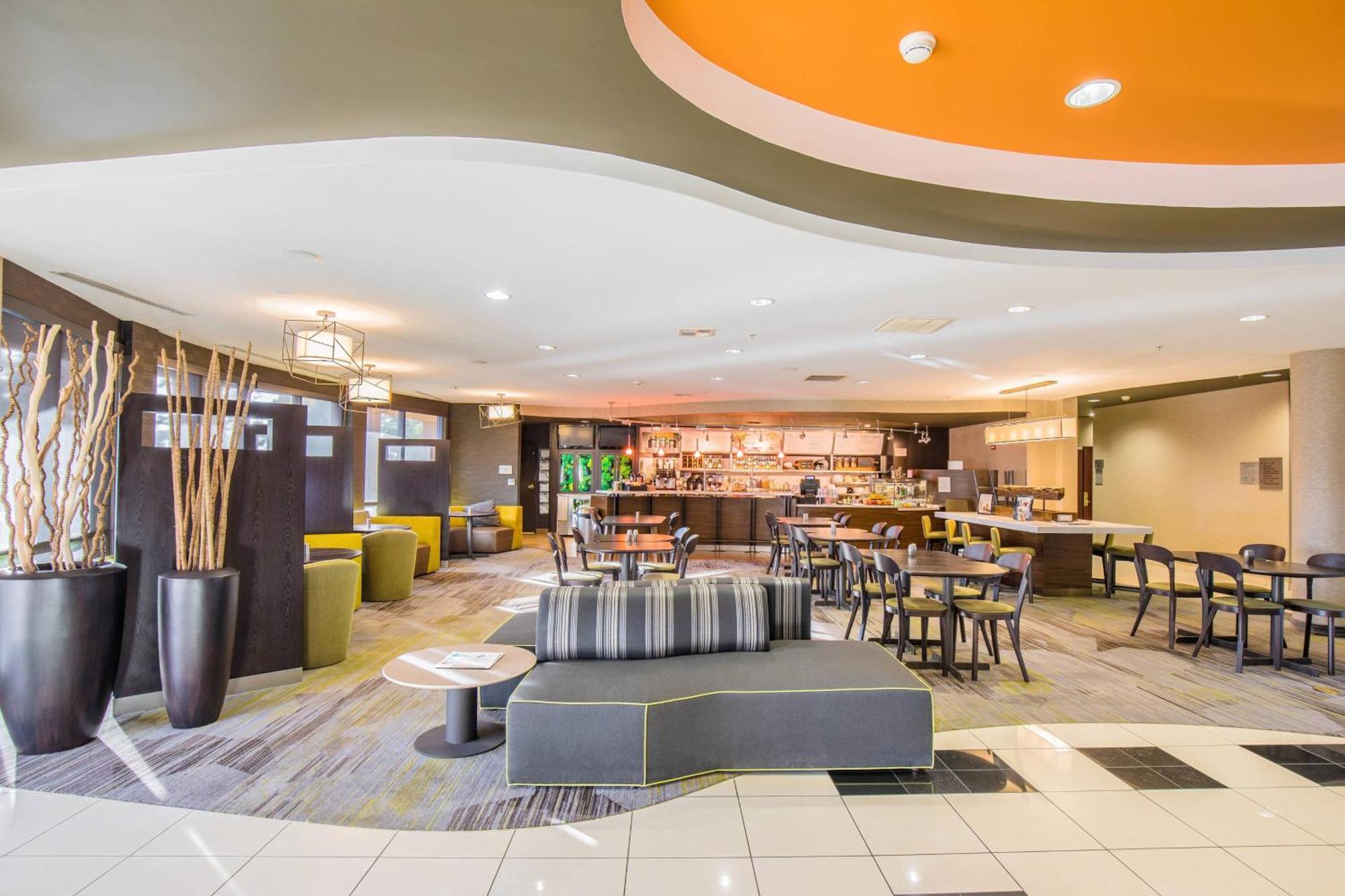 Courtyard By Marriott מרסד מראה חיצוני תמונה