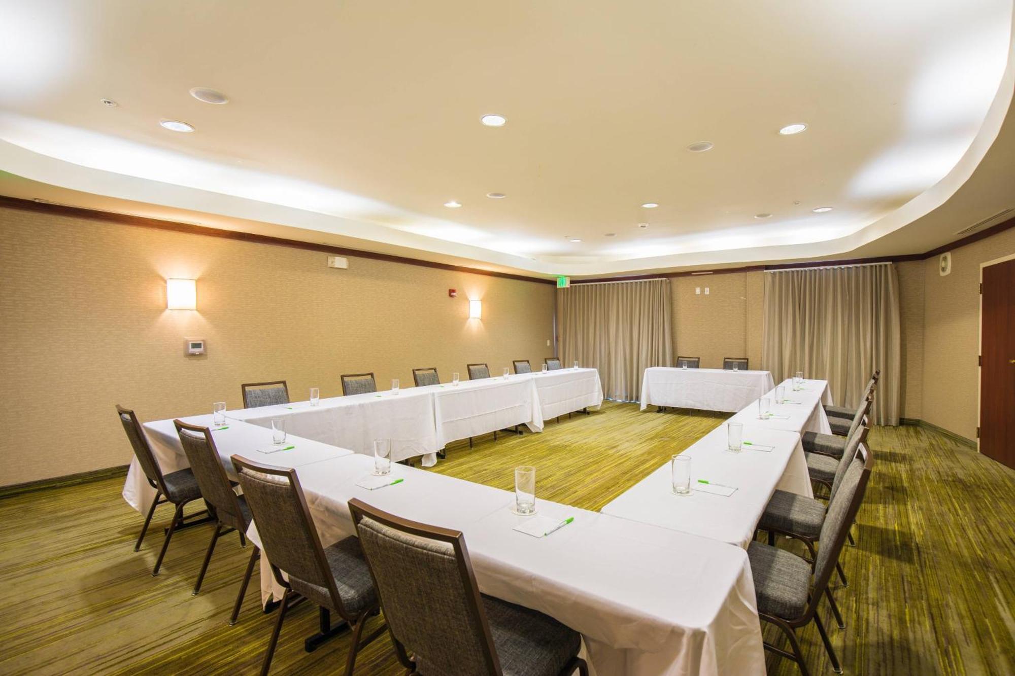 Courtyard By Marriott מרסד מראה חיצוני תמונה