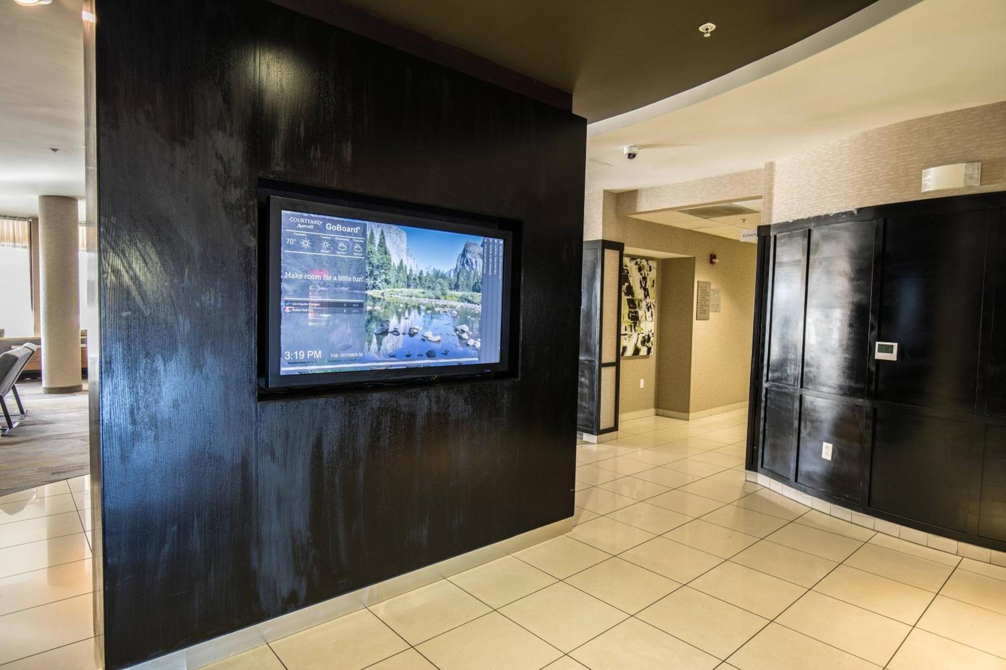 Courtyard By Marriott מרסד מראה חיצוני תמונה