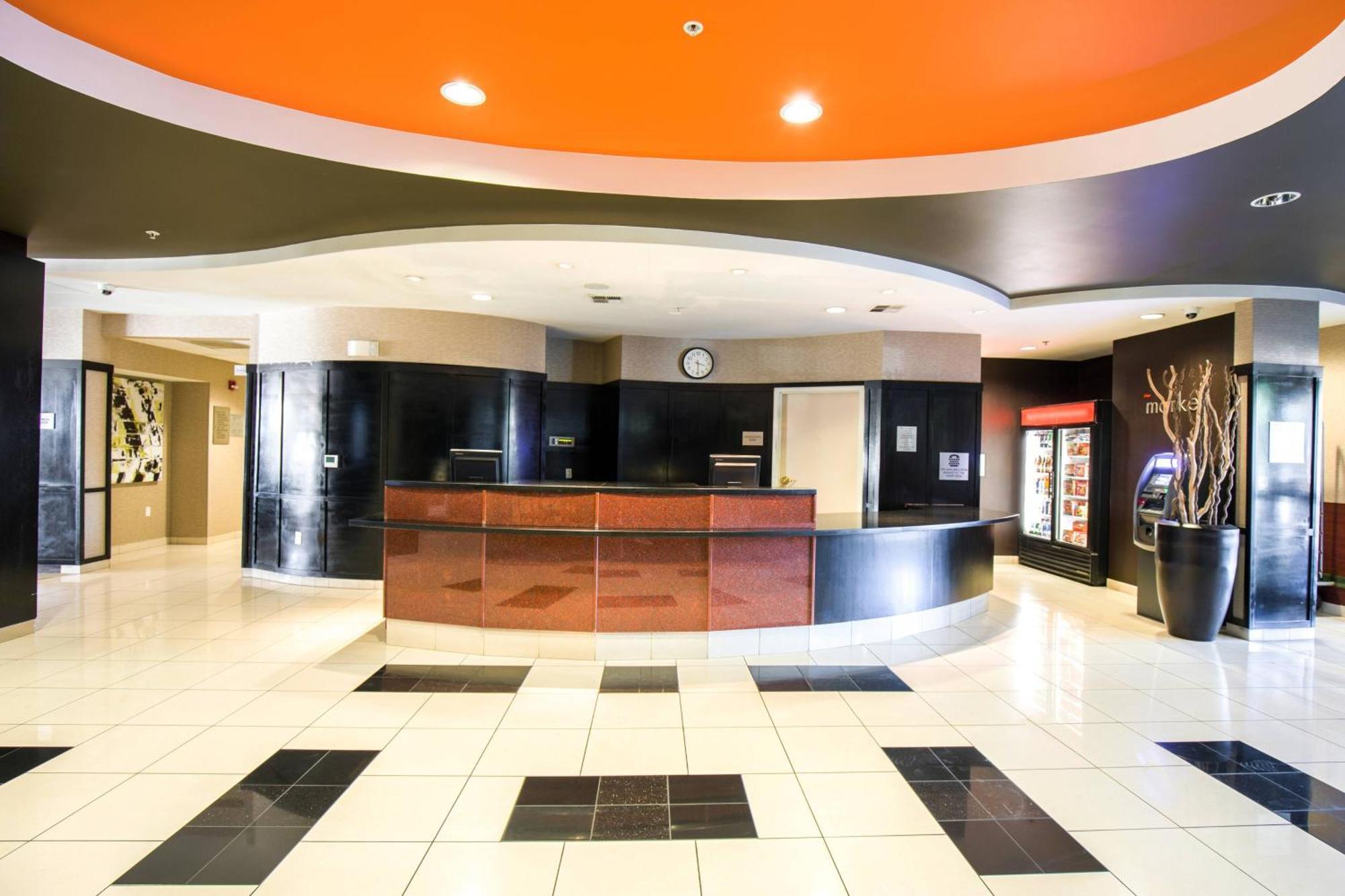 Courtyard By Marriott מרסד מראה חיצוני תמונה